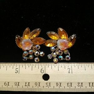 Vintage Beau Jewels Earrings